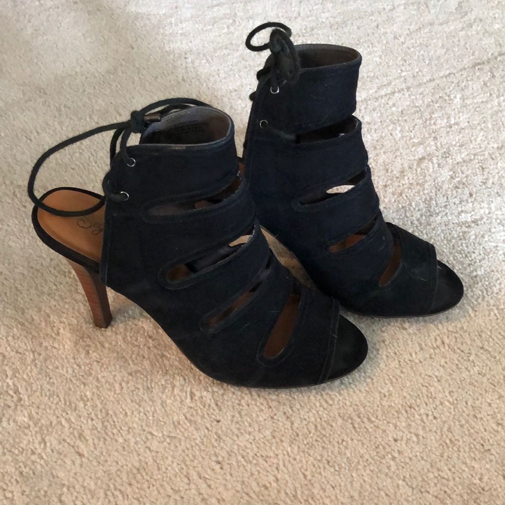 Black suede sandals - Picture 2 of 5